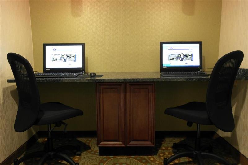 Spark By Hilton Bensalem Philadelphia Extérieur photo